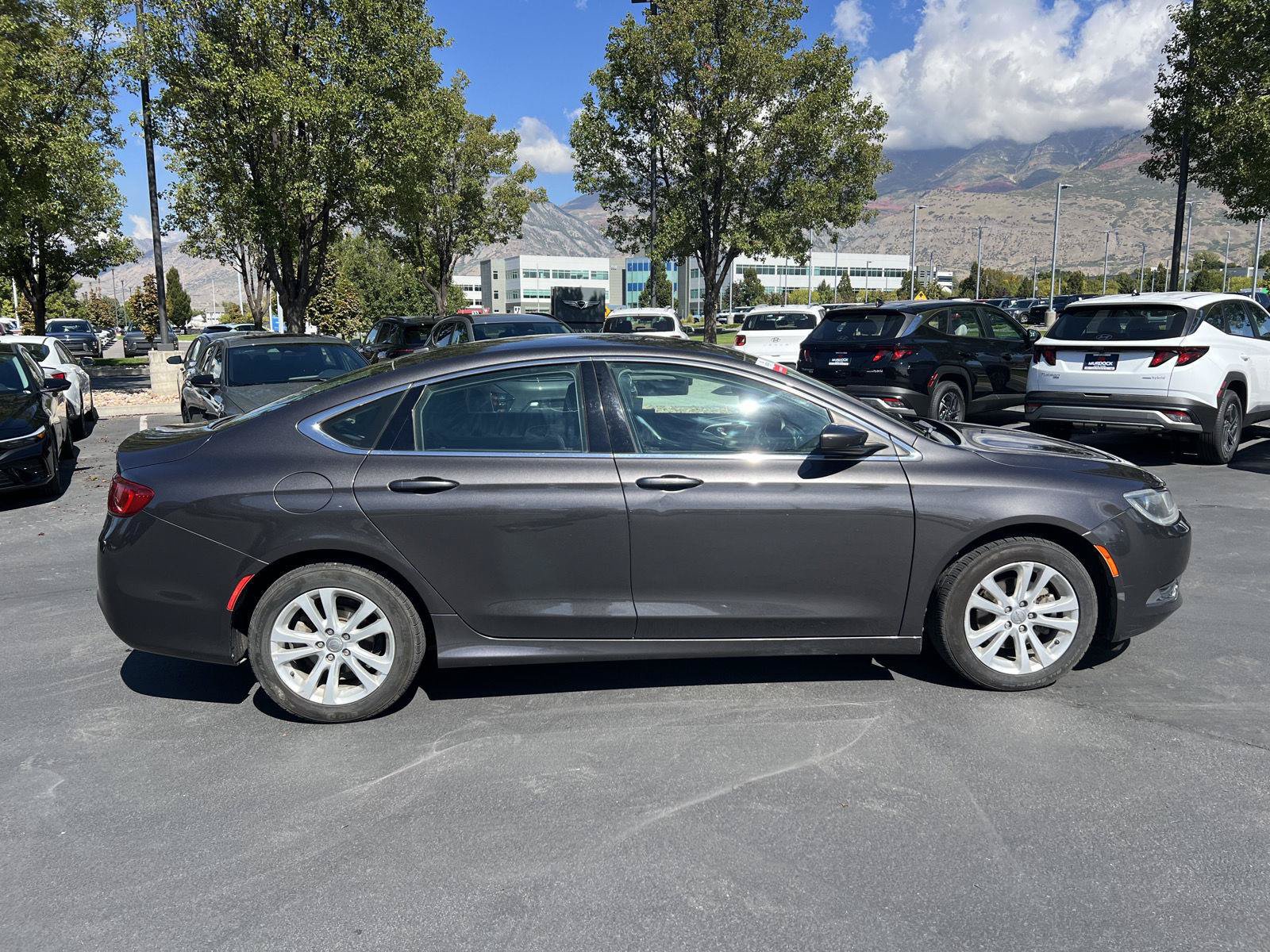 Used 2015 Chrysler 200 Limited w/ Convenience Group FWD image 12