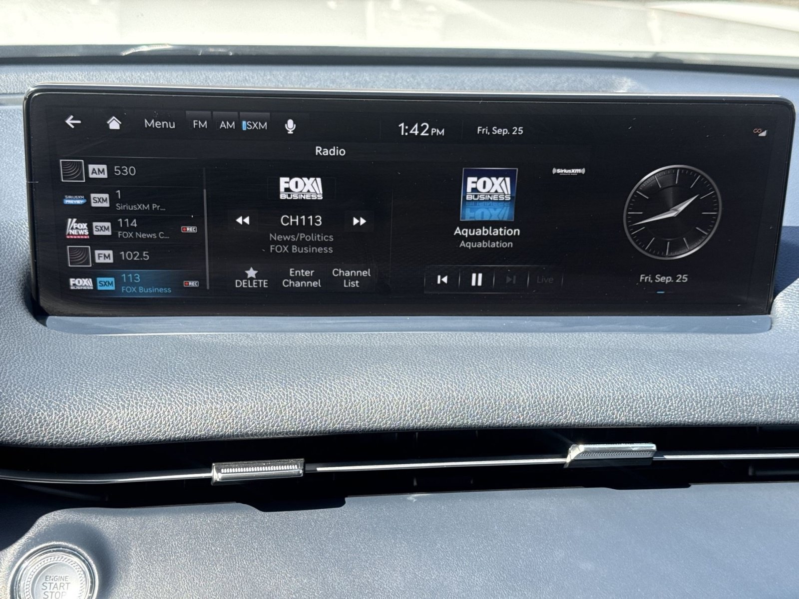Used 2024 Genesis GV70 3.5T Sport AWD/4WD image 19