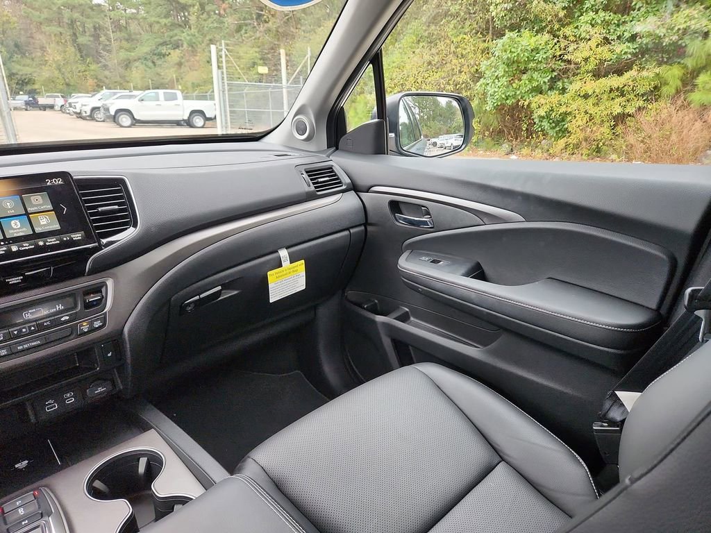 Used 2025 Honda Ridgeline RTL image 12