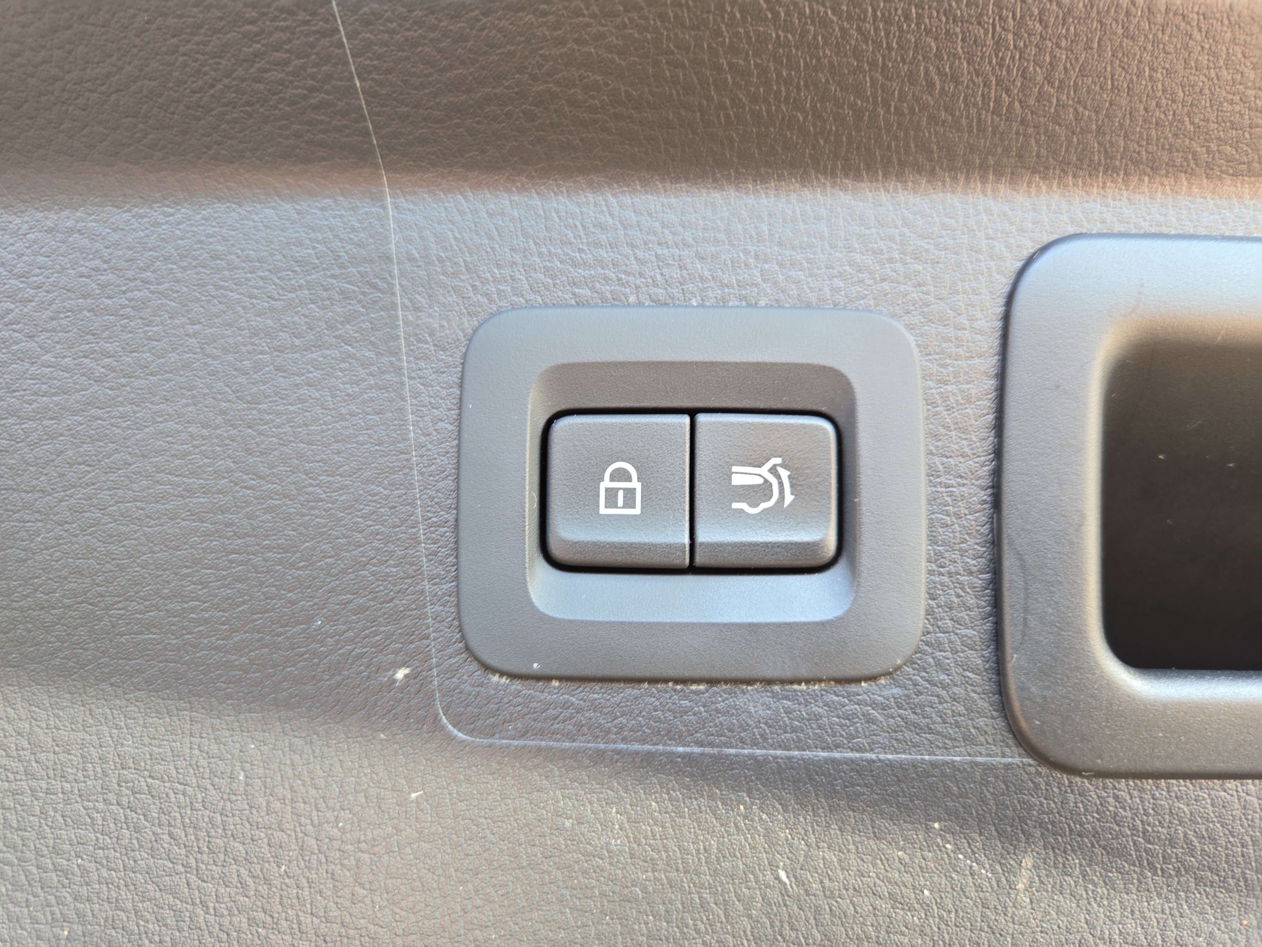 Used 2024 MAZDA CX-50 AWD 2.5 S w/ Preferred Package image 10