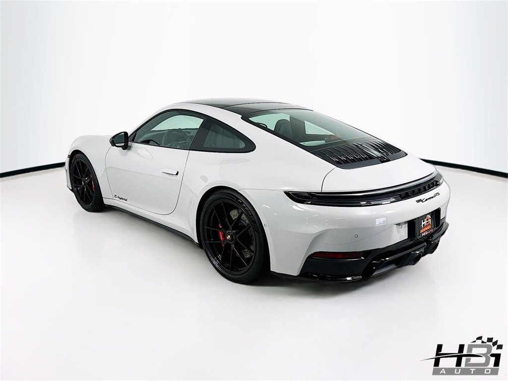 Used 2026 Porsche 911 Carrera GTS image 8