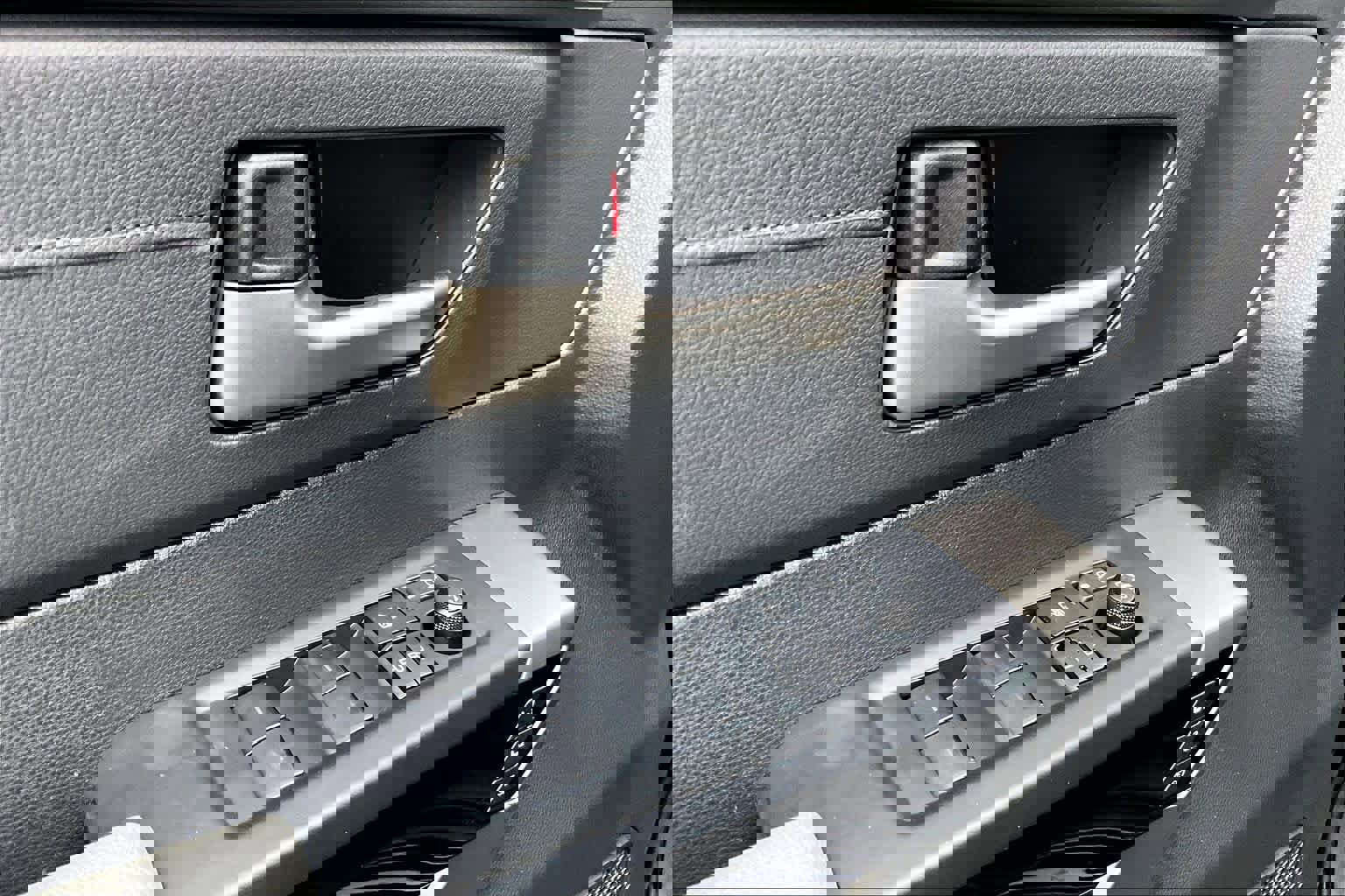 Used 2025 Toyota Tundra Limited image 32