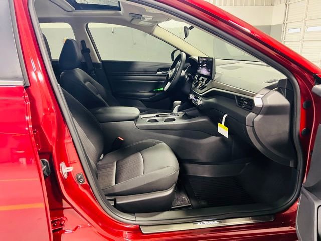 New 2025 Nissan Altima 2.5 SV w/ SV Special Edition Package image 33