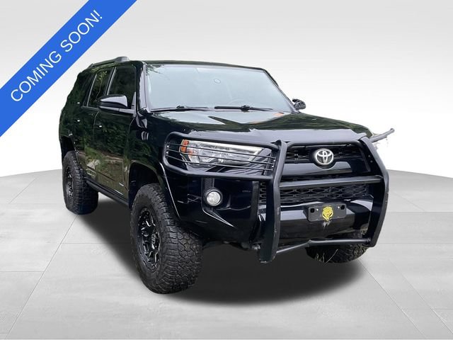 Used 2016 Toyota 4Runner SR5 AWD/4WD image 1