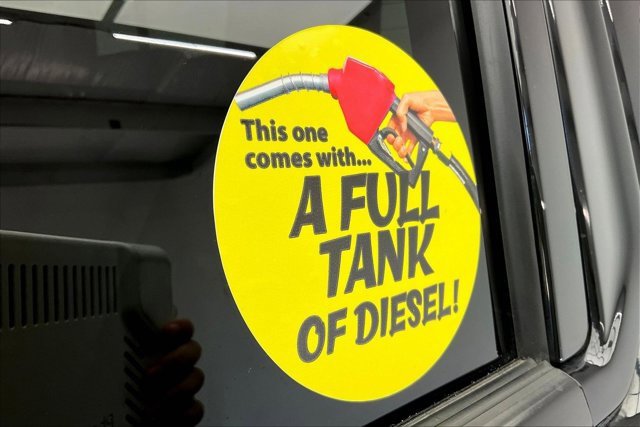 Used 2022 GMC Sierra 2500 AT4 w/ AT4 Premium Plus Package image 36