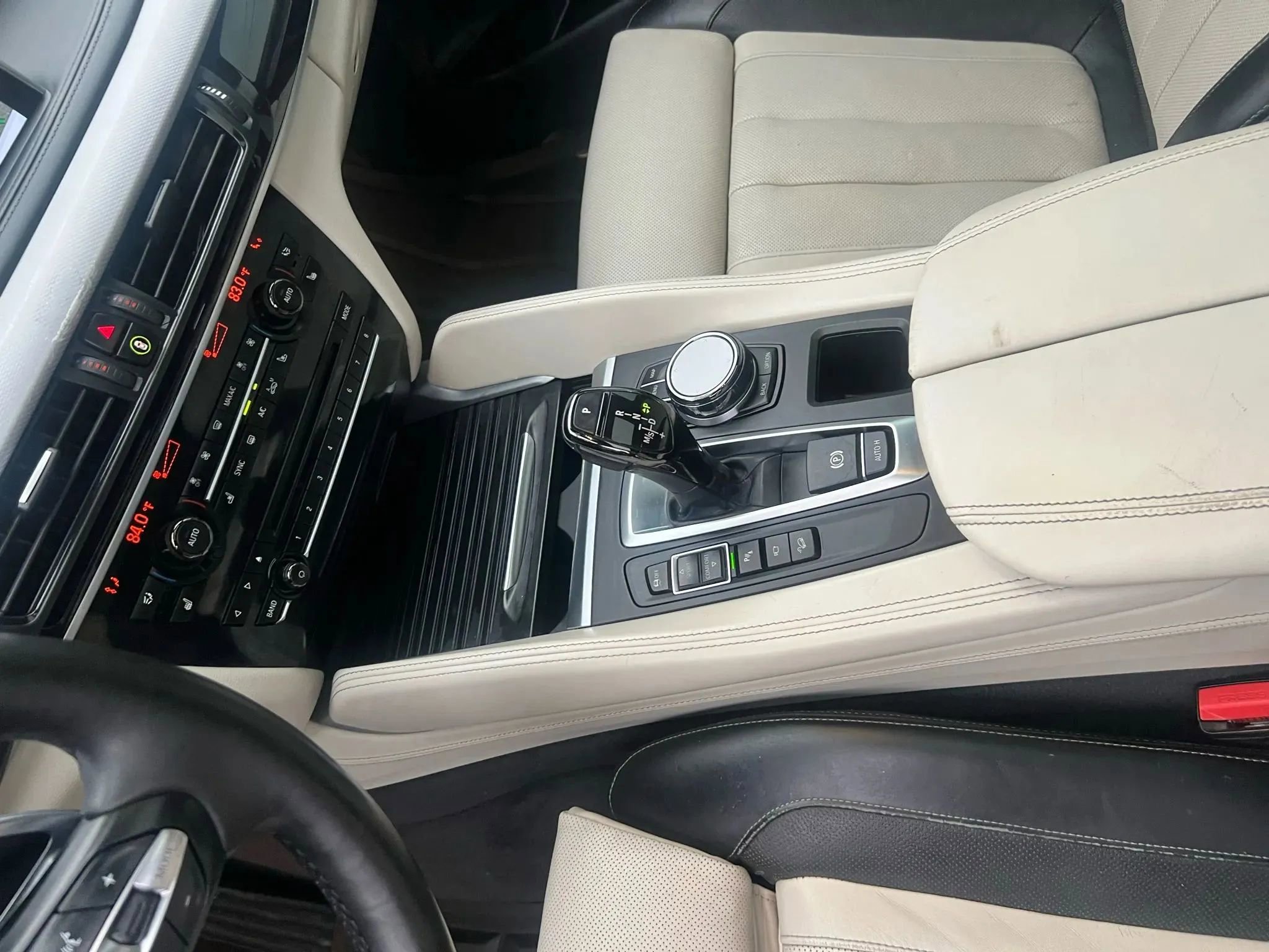 Used 2018 BMW X6 xDrive50i AWD/4WD image 29