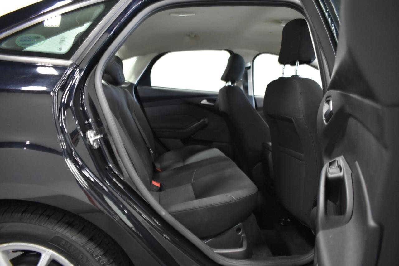 Used 2017 Ford Focus SE image 20