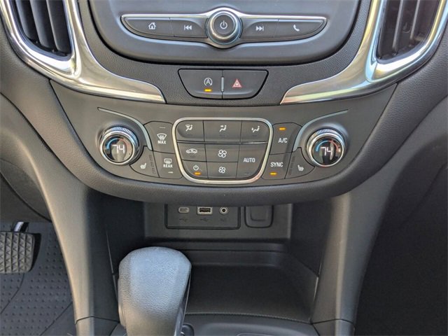Used 2022 Chevrolet Equinox LT image 16