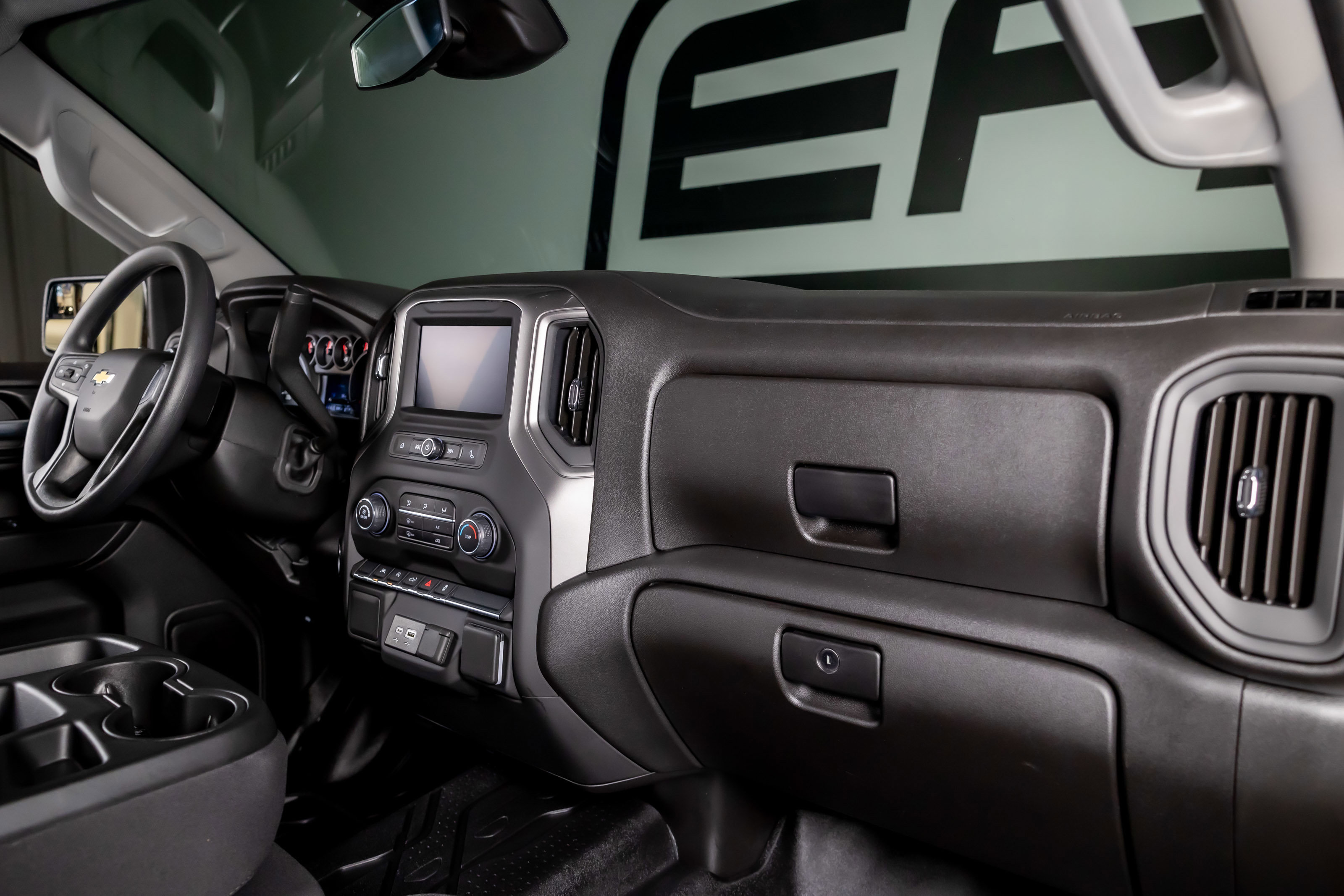 Used 2025 Chevrolet Silverado 1500 Custom image 23