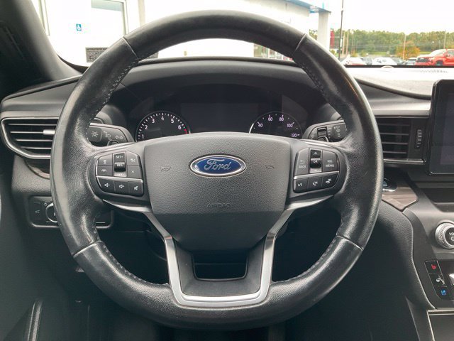 Used 2020 Ford Explorer Limited AWD/4WD image 6