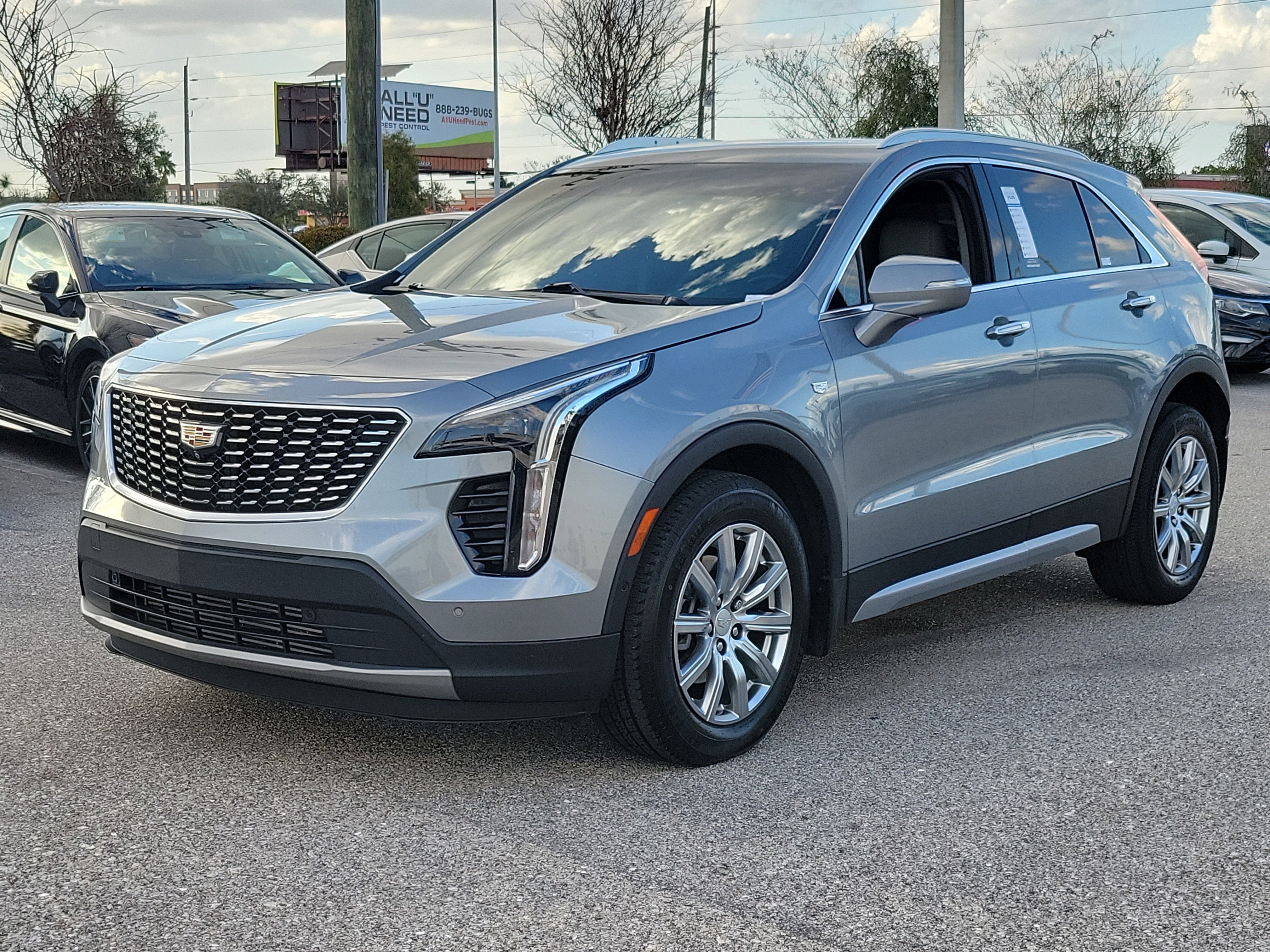 Used 2023 Cadillac XT4 Premium Luxury w/ Enhanced Visibility Package image 3