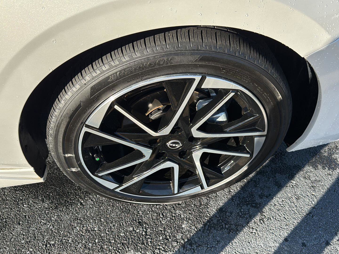 Used 2024 Nissan Sentra SR w/ SR Premium Package image 35