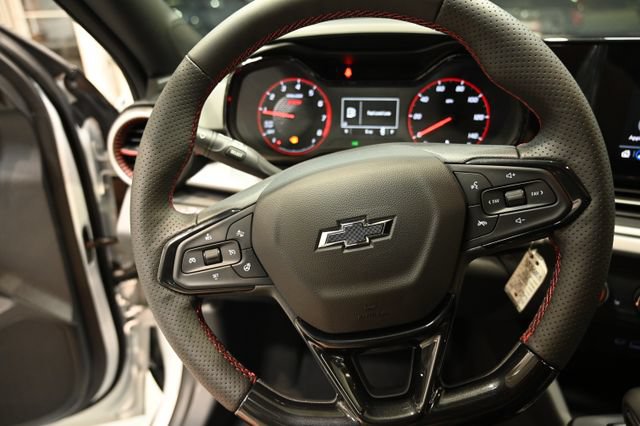 New 2026 Chevrolet Trax RS w/ Sunroof Package FWD image 23