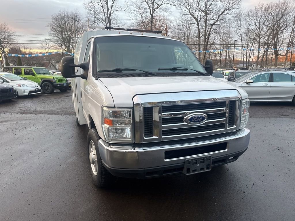 Used 2016 Ford E-350 and Econoline 350 Super Duty w/ Power Windows & Locks Group image 8