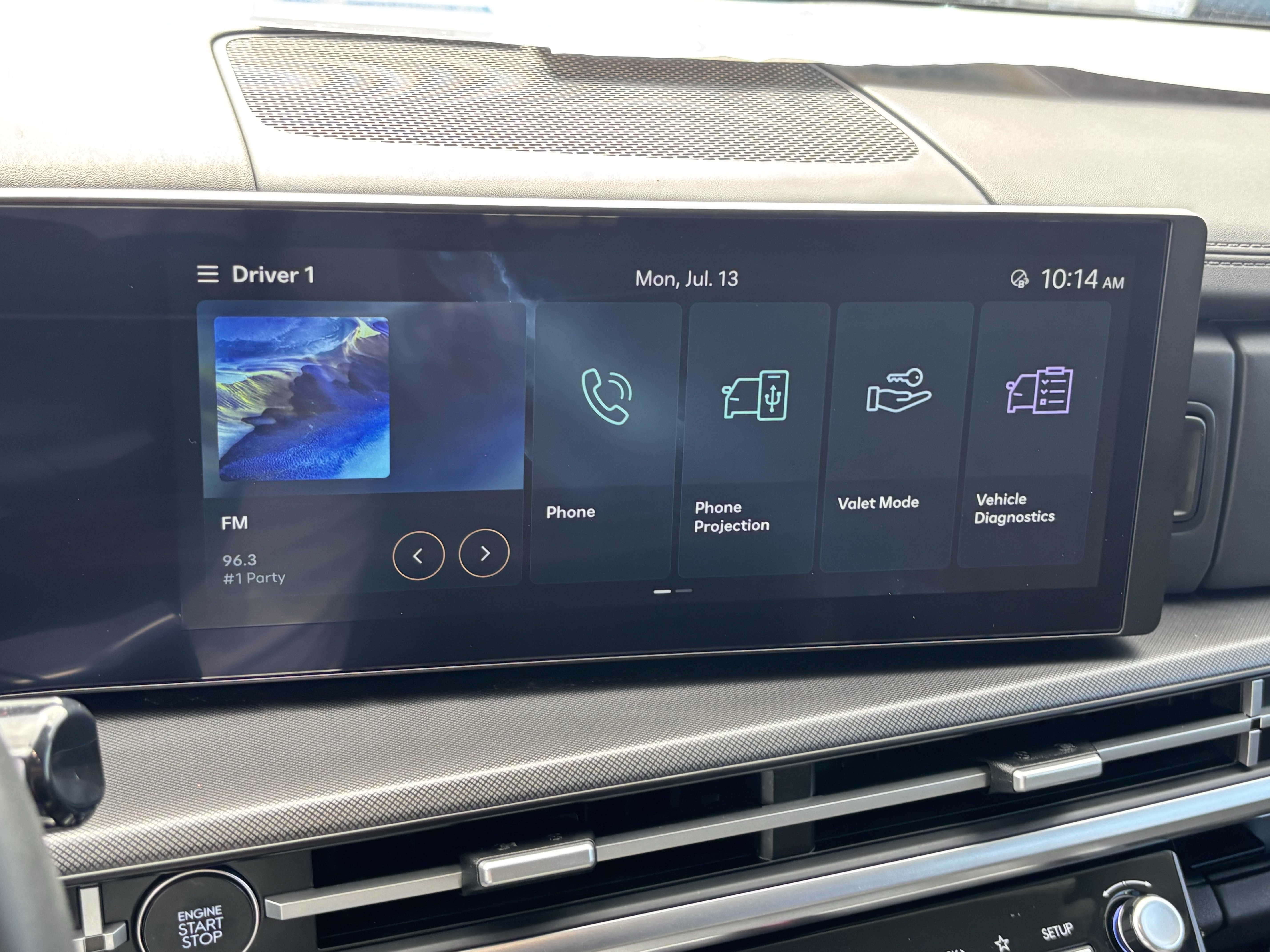 Used 2025 Hyundai Santa Fe SEL FWD image 19