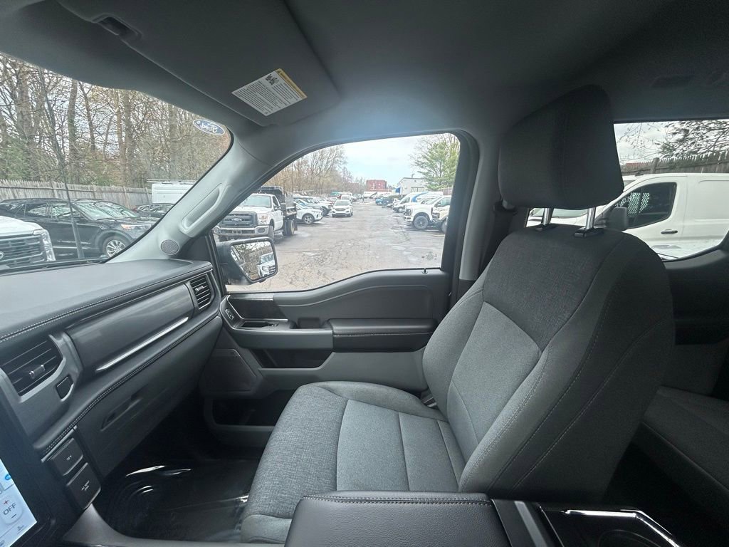 Used 2024 Ford F150 Lightning Flash AWD/4WD image 21