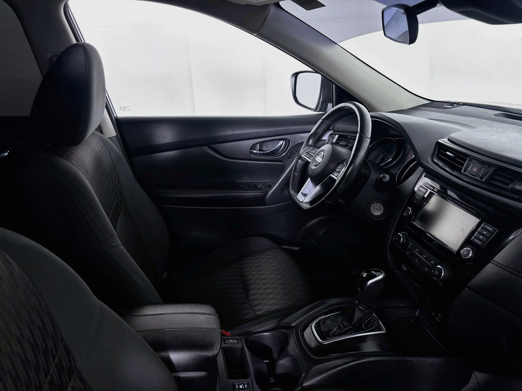 Used 2019 Nissan Rogue S w/ Special Edition Package FWD image 44