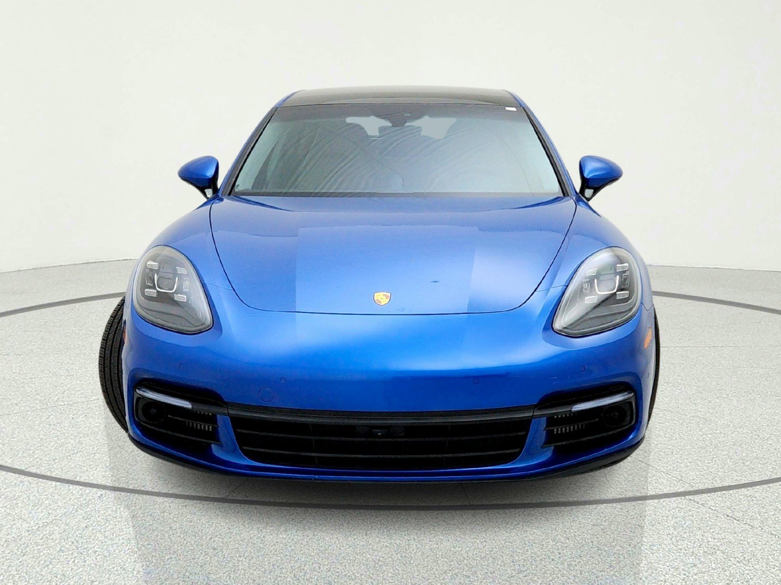 Used 2018 Porsche Panamera 4 AWD/4WD image 3