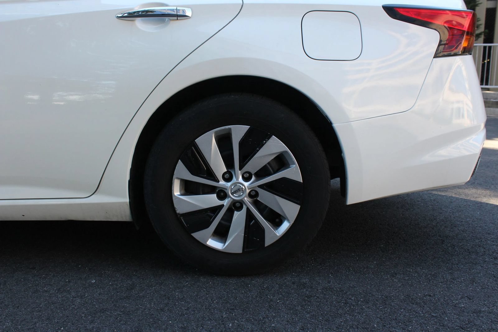 Used 2020 Nissan Altima 2.5 S FWD image 10