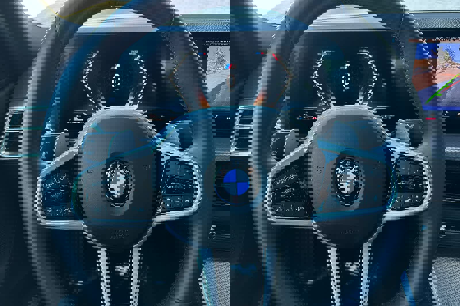 Used 2025 BMW 230i Coupe w/ M Sport Package image 24