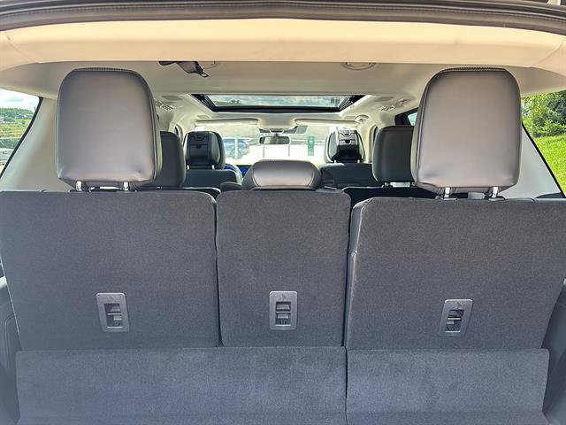 New 2026 Ford Expedition Platinum w/ Driver's Package AWD/4WD image 17