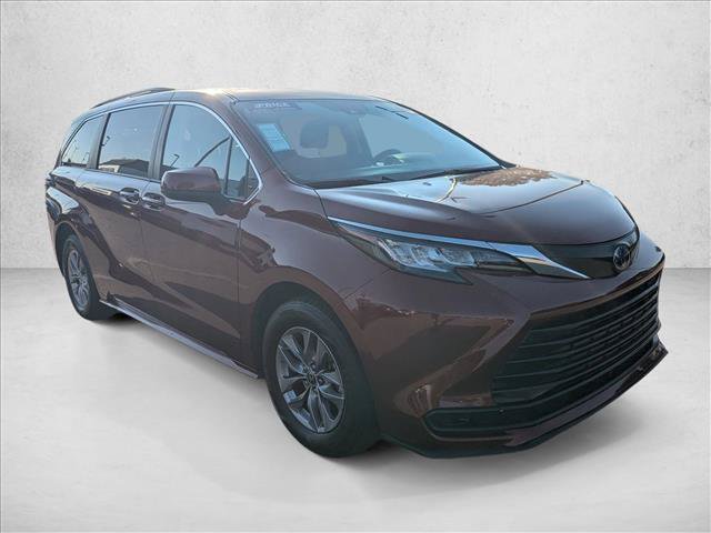 Used 2022 Toyota Sienna LE FWD video 3