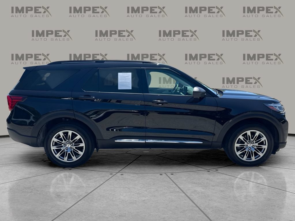 Used 2025 Ford Explorer Active w/ Active Comfort Package AWD/4WD image 6