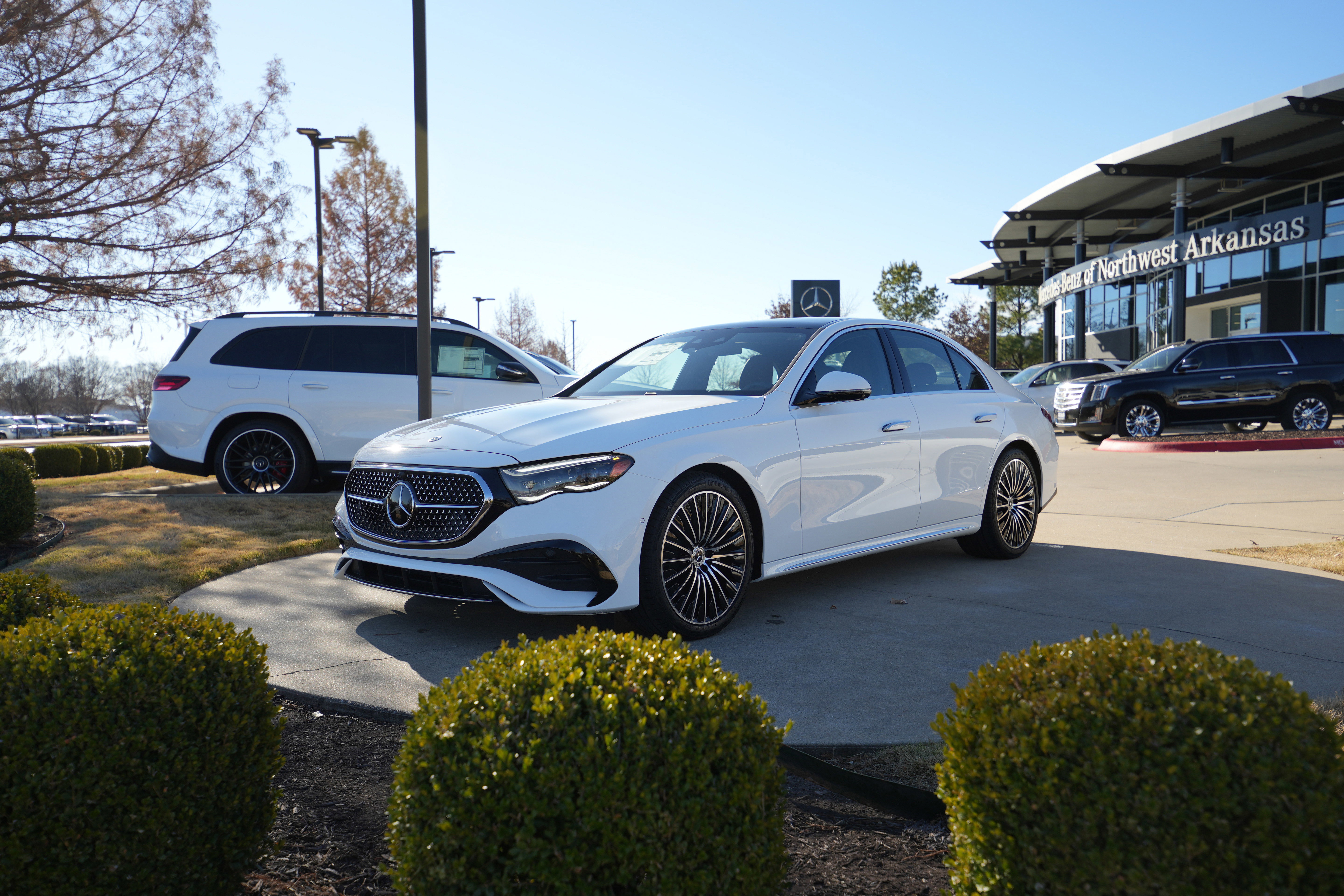 New 2026 Mercedes-Benz E 350 4MATIC Sedan image 3