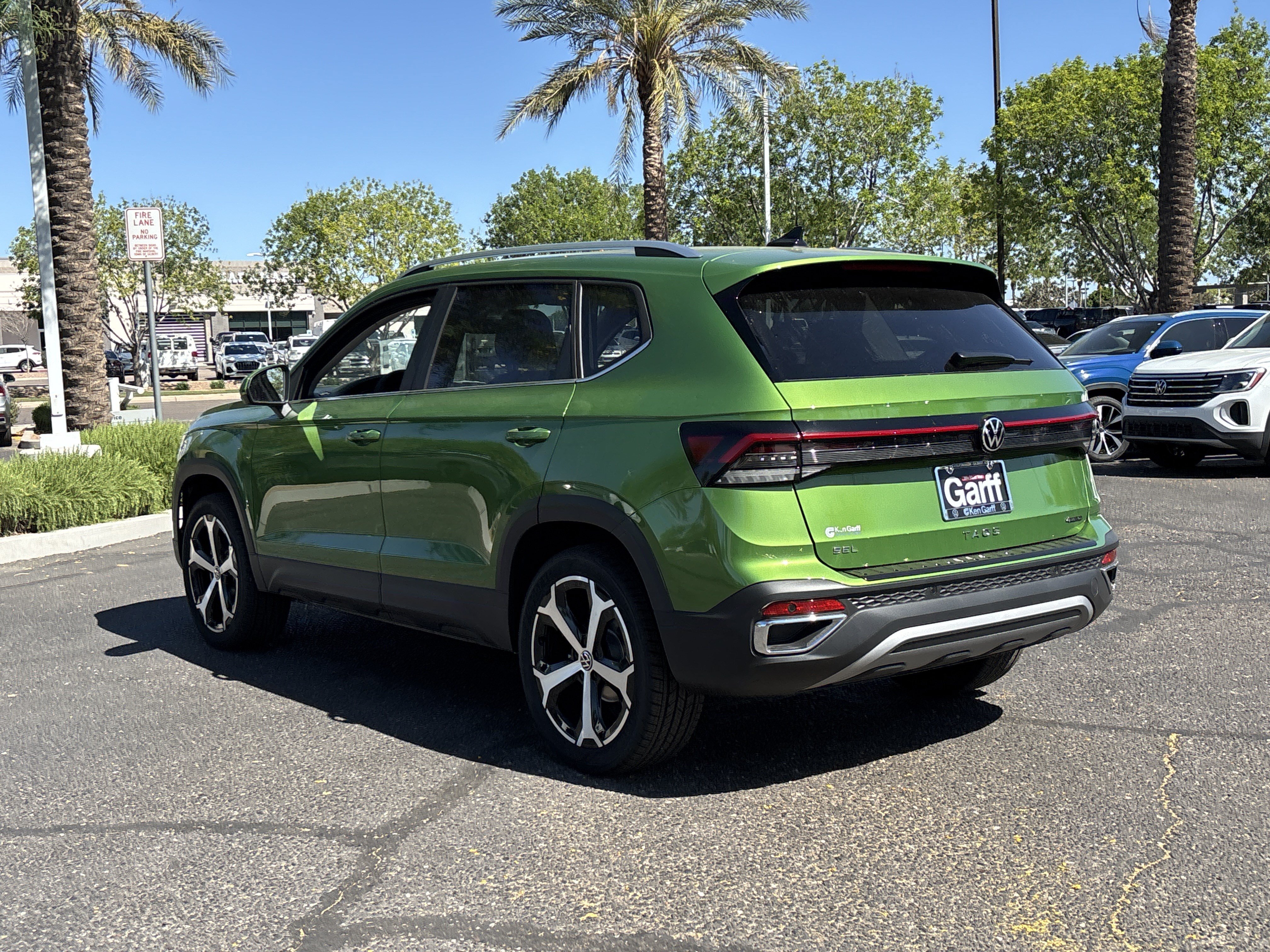 New 2026 Volkswagen Taos SEL AWD/4WD image 2