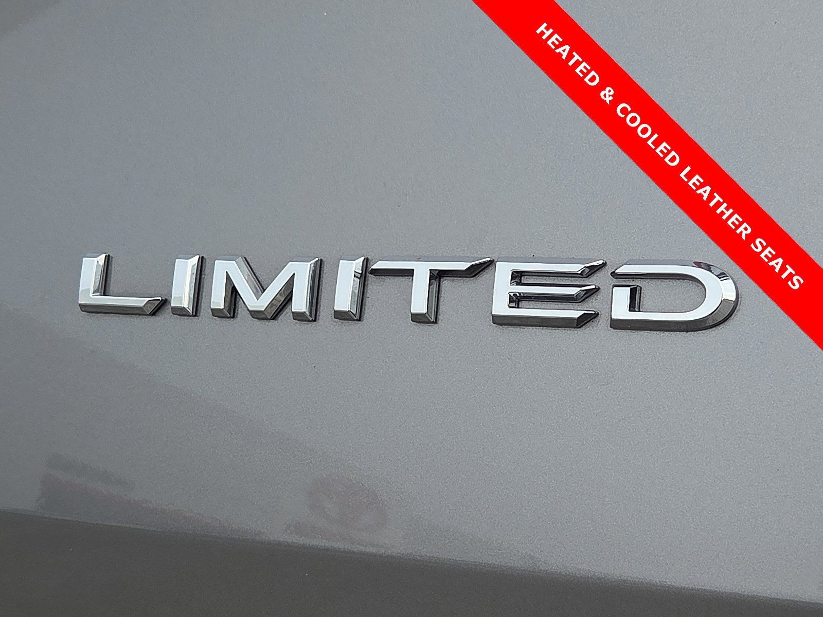 Used 2025 Toyota Grand Highlander AWD Hybrid image 8