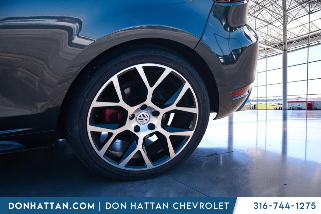 Used 2011 Volkswagen GTI 2-Door FWD image 29