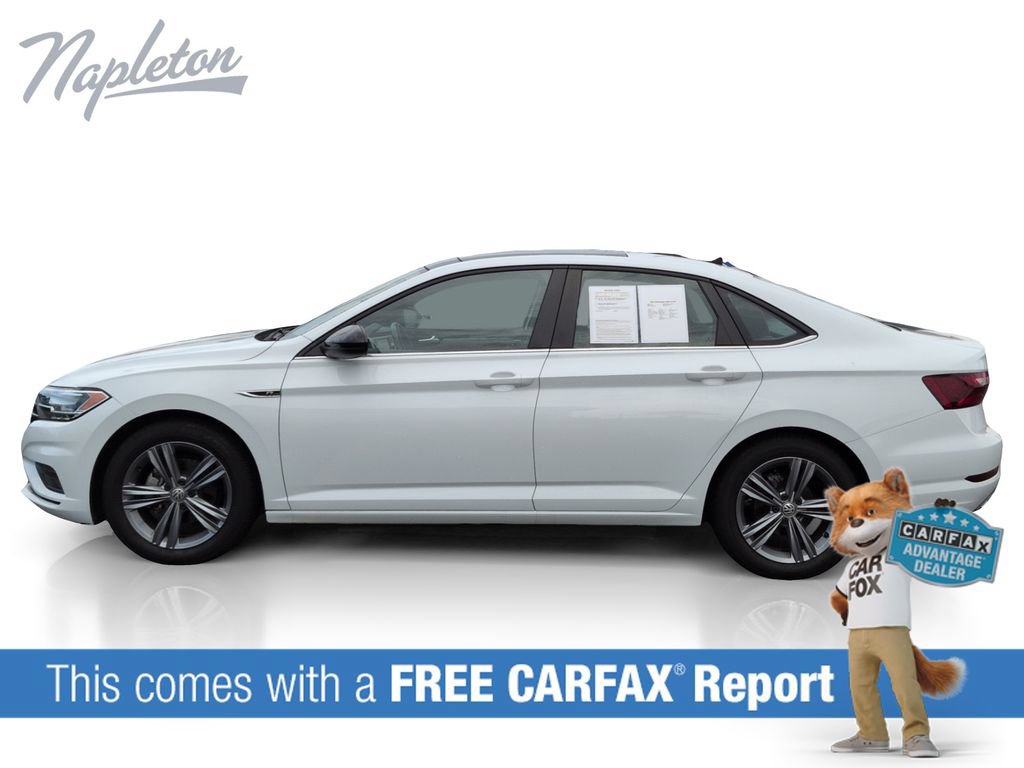 Used 2021 Volkswagen Jetta R-Line w/ R-Line Cold Weather Package FWD image 2