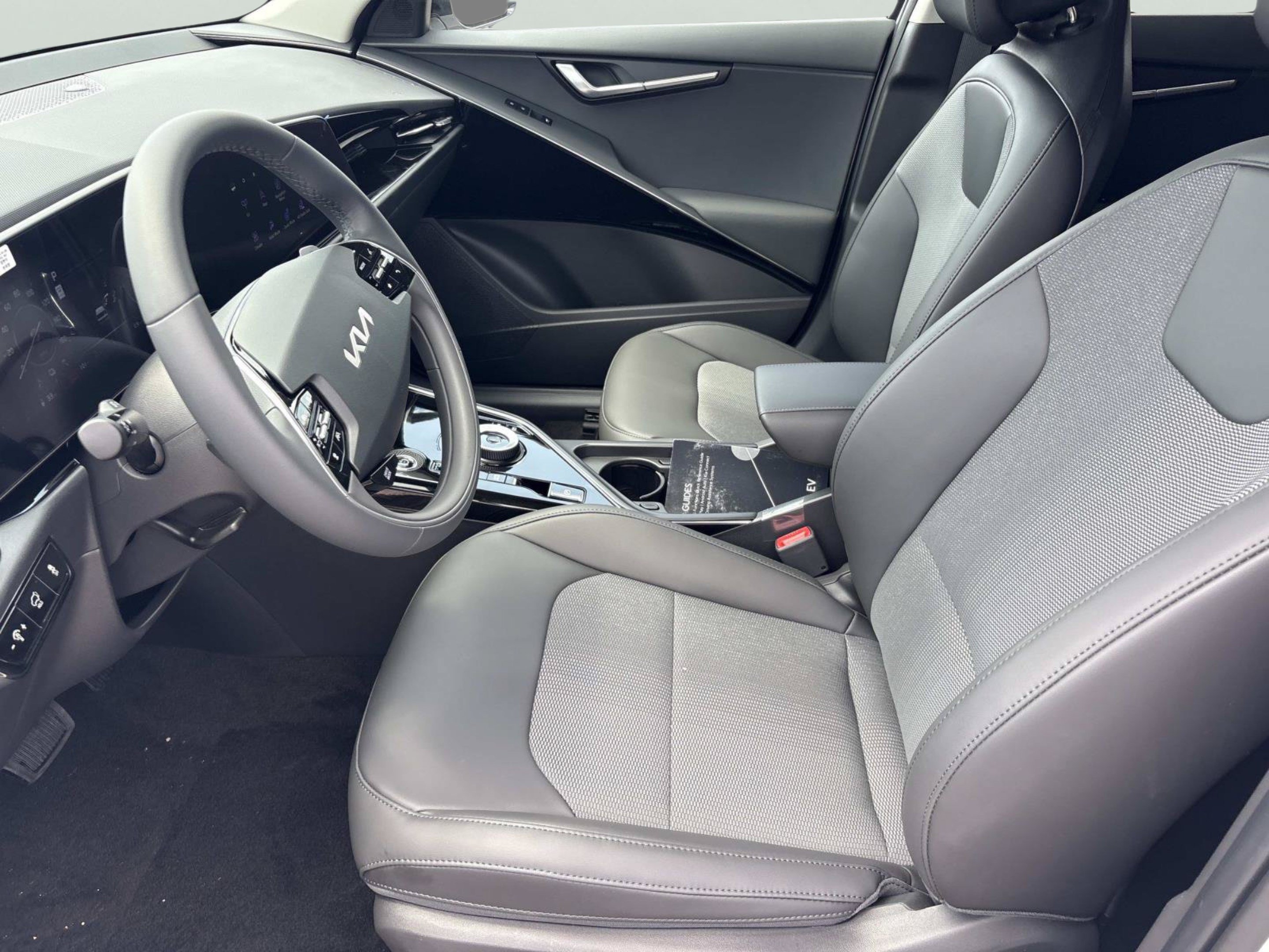 New 2026 Kia Niro Wind FWD image 22