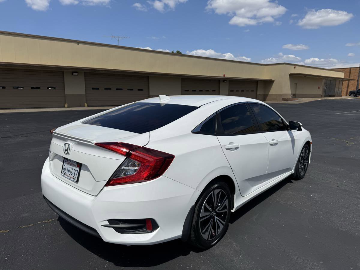 Used 2017 Honda Civic EX-L image 7
