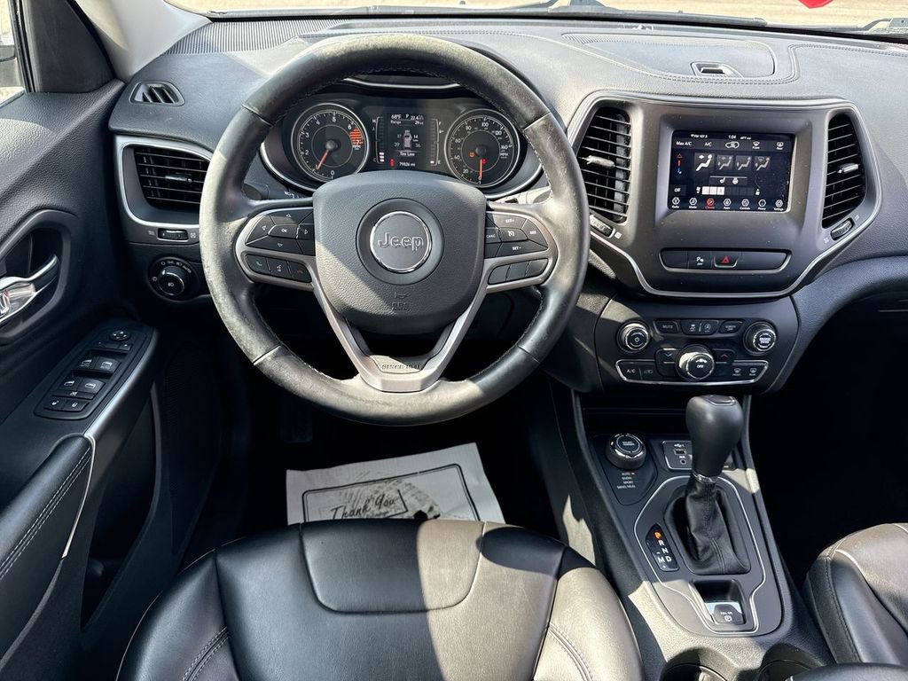 Used 2020 Jeep Cherokee Latitude Plus w/ Cold Weather Group image 14