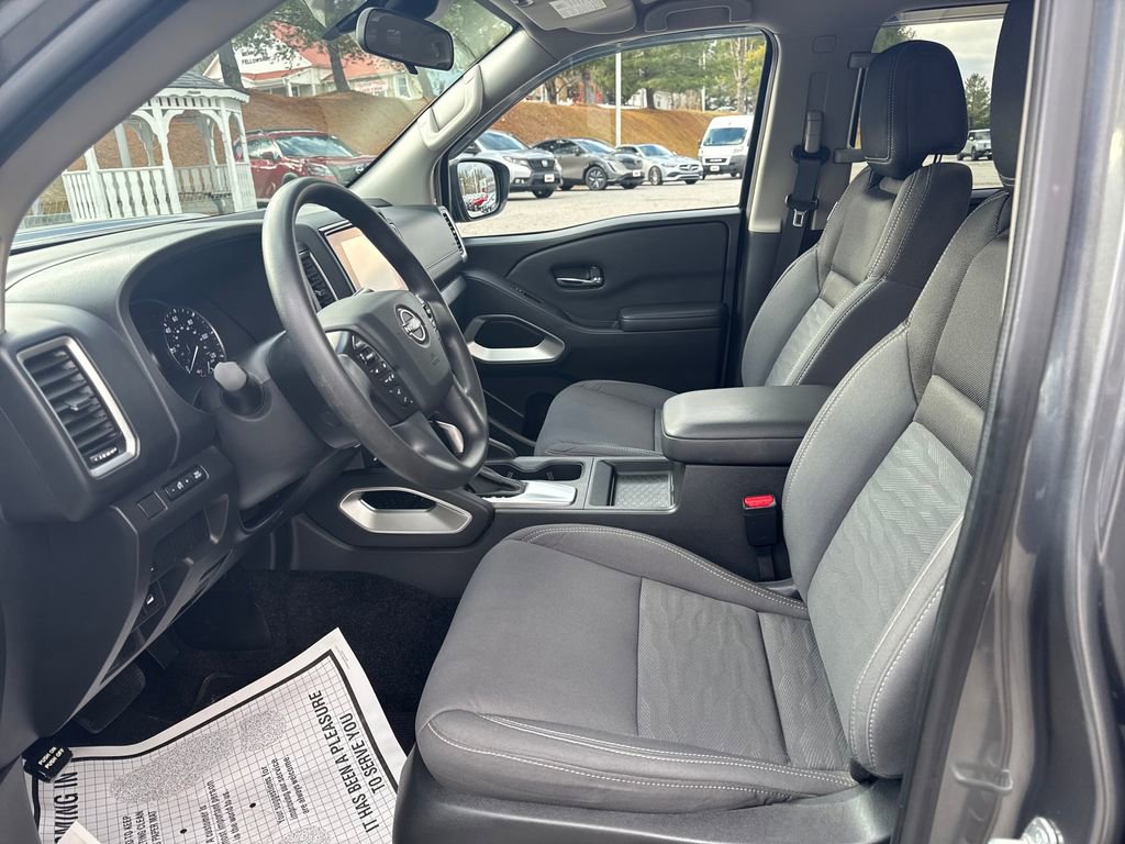 Used 2023 Nissan Frontier SV w/ Technology Package image 10