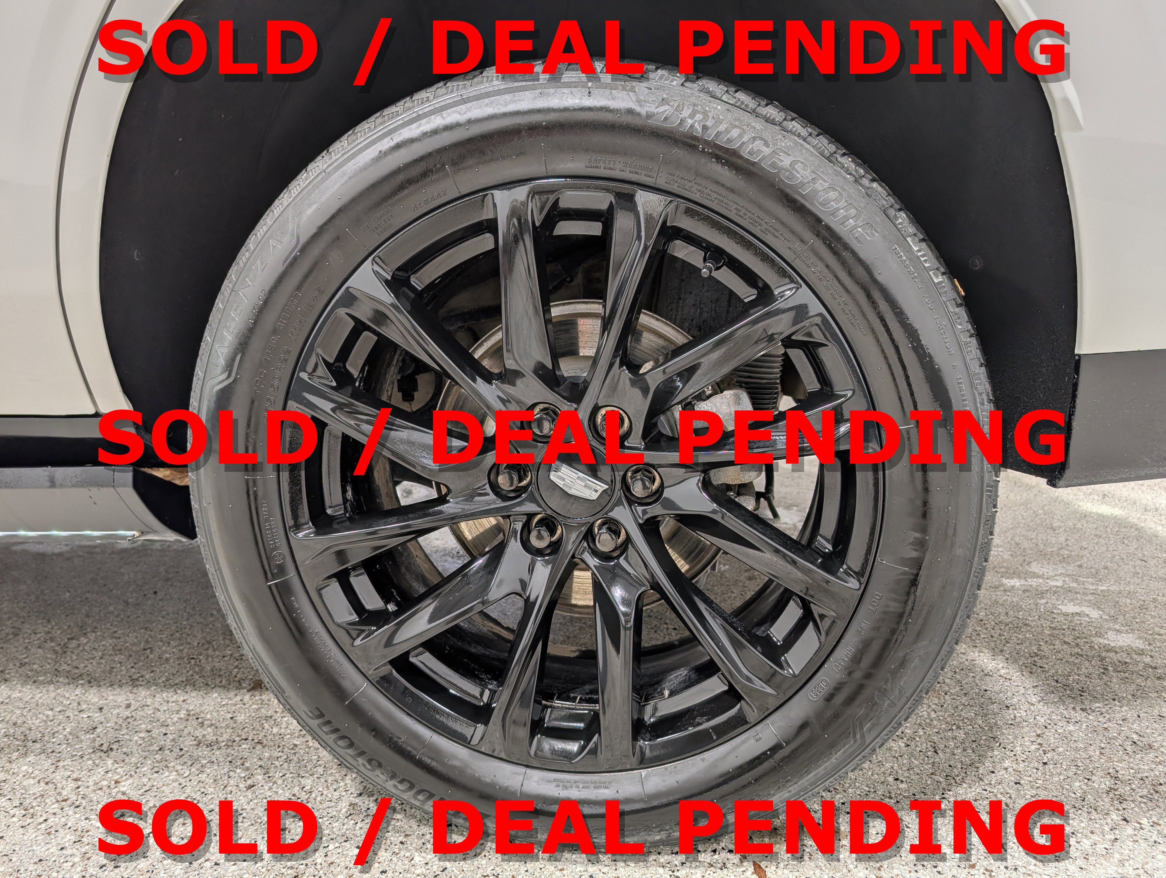 Used 2023 Cadillac Escalade Sport w/ LPO, ONYX Package image 12