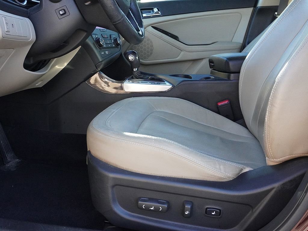 Used 2011 Kia Optima EX w/ Premium Pkg FWD image 23
