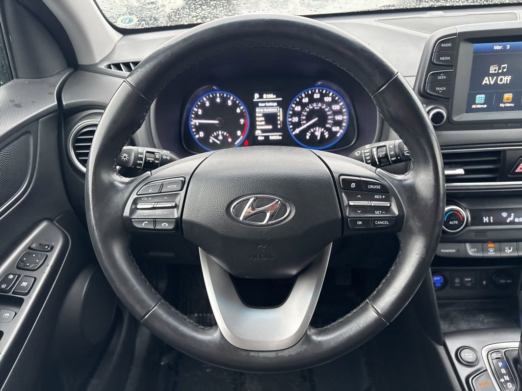 Used 2021 Hyundai Kona Limited image 14
