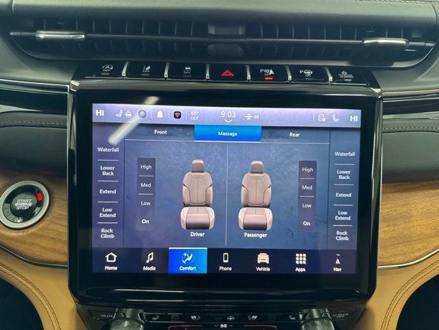 Used 2025 Jeep Grand Cherokee Summit AWD/4WD image 46