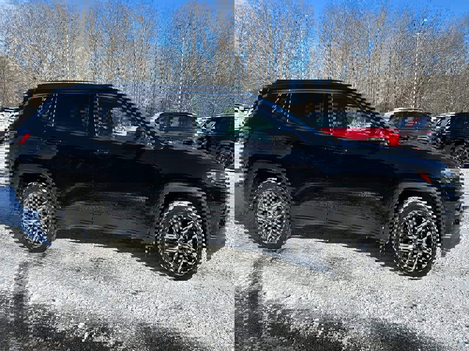 Used 2025 Jeep Compass Limited w/ Sun & Sound Group image 4