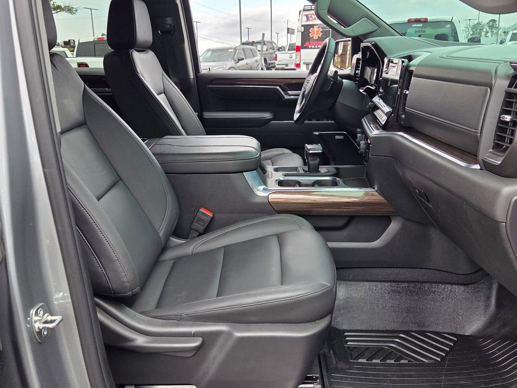 Used 2025 Chevrolet Silverado 1500 LT Trail Boss w/ Convenience Package II image 15