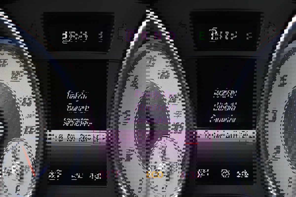 Used 2014 Mercedes-Benz SLK 350 image 19