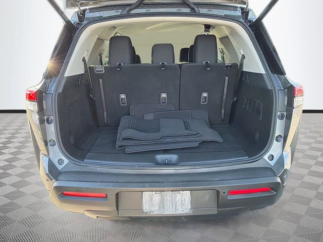 Used 2025 Nissan Pathfinder SV image 25