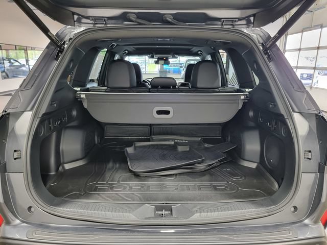 Certified 2025 Subaru Forester Touring AWD/4WD image 36