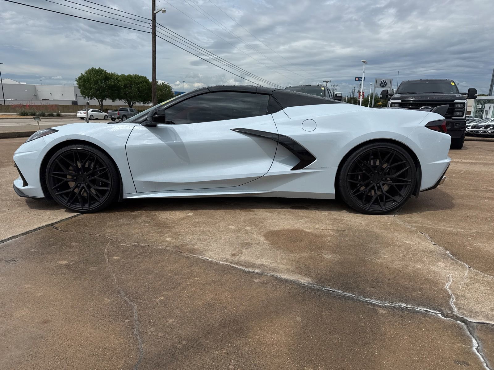 Used 2022 Chevrolet Corvette Stingray Premium Conv w/ Z51 Performance Package RWD image 4