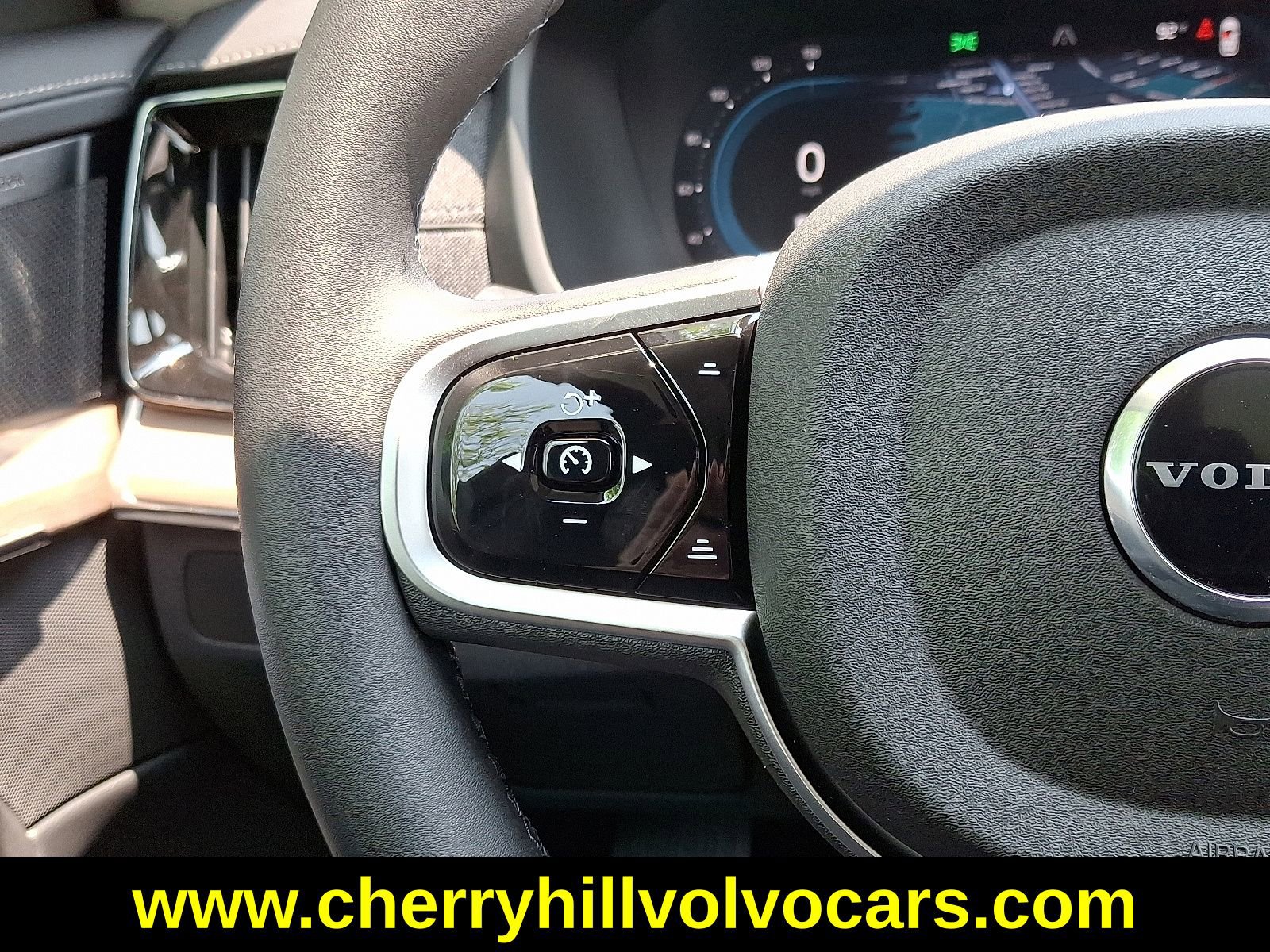 New 2025 Volvo XC90 B6 Plus w/ Protection Package Premier image 22