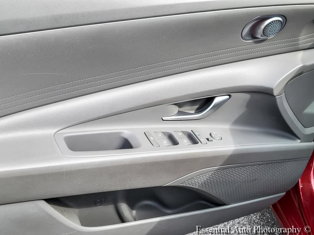 Used 2024 Hyundai Elantra SEL FWD image 13