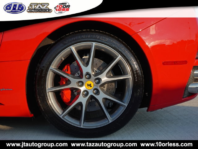 Used 2014 Ferrari California RWD image 14