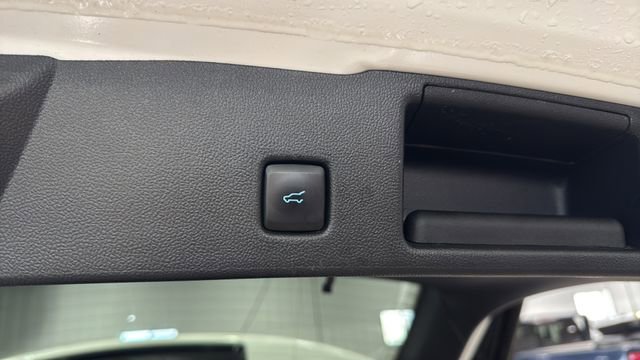 Used 2024 Ford Escape Platinum image 25